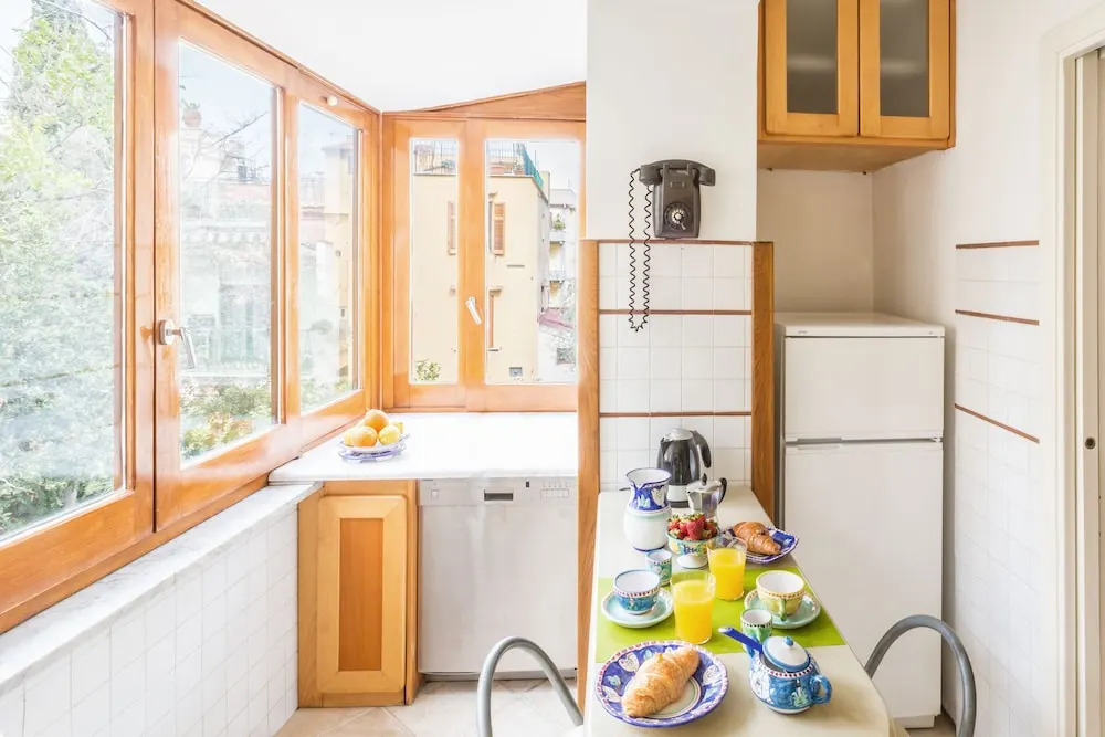 Explore the Amalfi Coast from a Cosy Home in Sorrento Centre