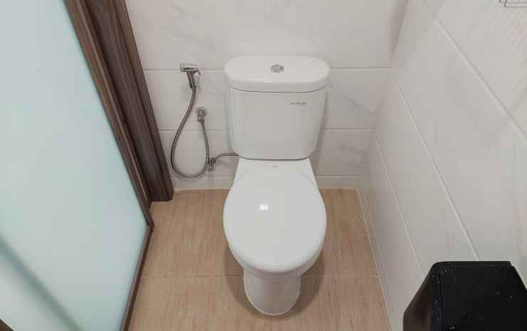 Well Appointed and Homey Studio Room at Sky House BSD Apartment By Travelio