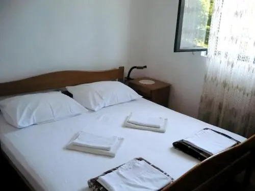 Apartment Obala Petra Kresimira Iv 1
