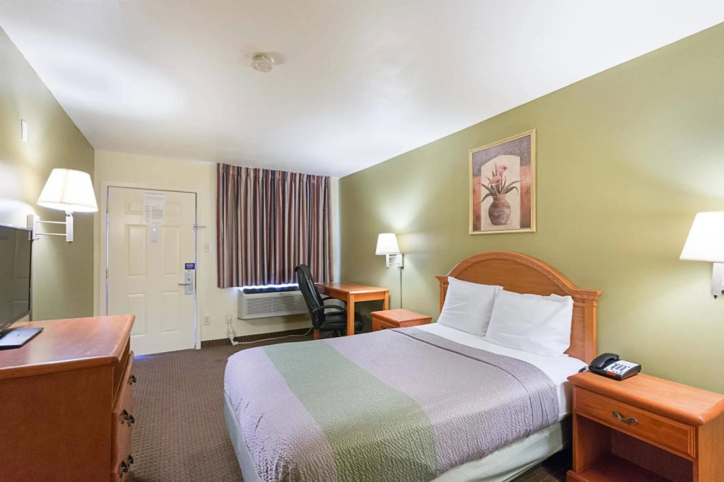 Motel 6-Livingston, TX