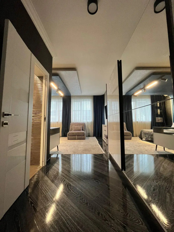Estate (Эстет)