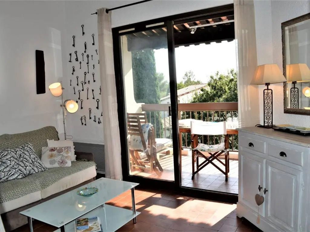 Appartement La Croix-Valmer, 2 pièces, 4 personnes - FR-1-226B-100