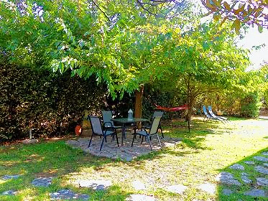 2 bedrooms house with sea view enclosed garden and wifi at Potidee