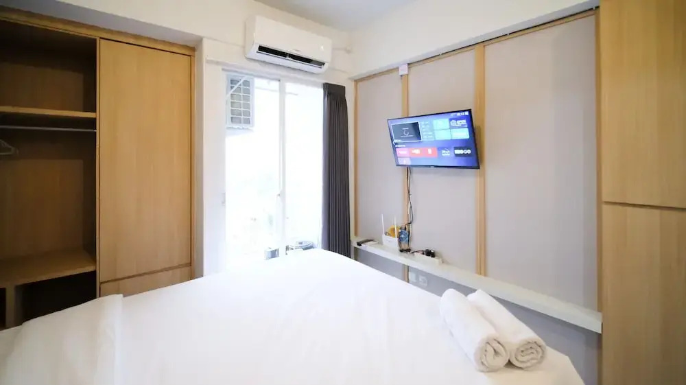 Best Choice And Strategic Location Studio At Apartment Suncity Residence