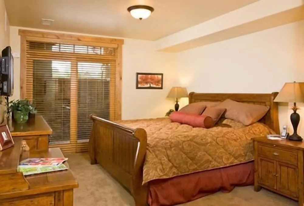 6112 Bear Lodge, Trappeur's Crossing Apartment 3