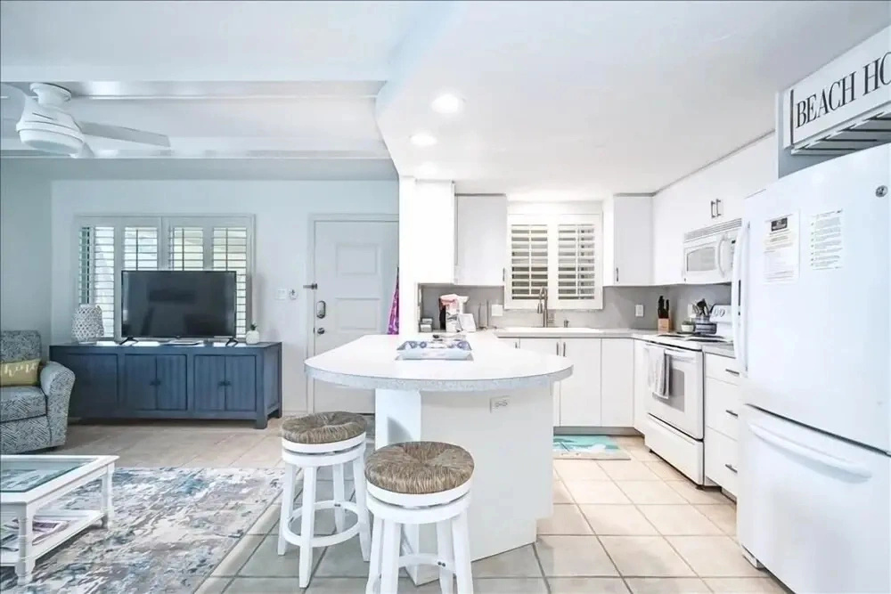 Bg Beach Club 5D 3 Bedroom Home By Redawning