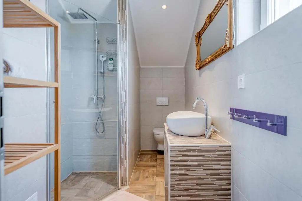 SUMMER ORCHID - Spacious Duplex By The Beach & PS5