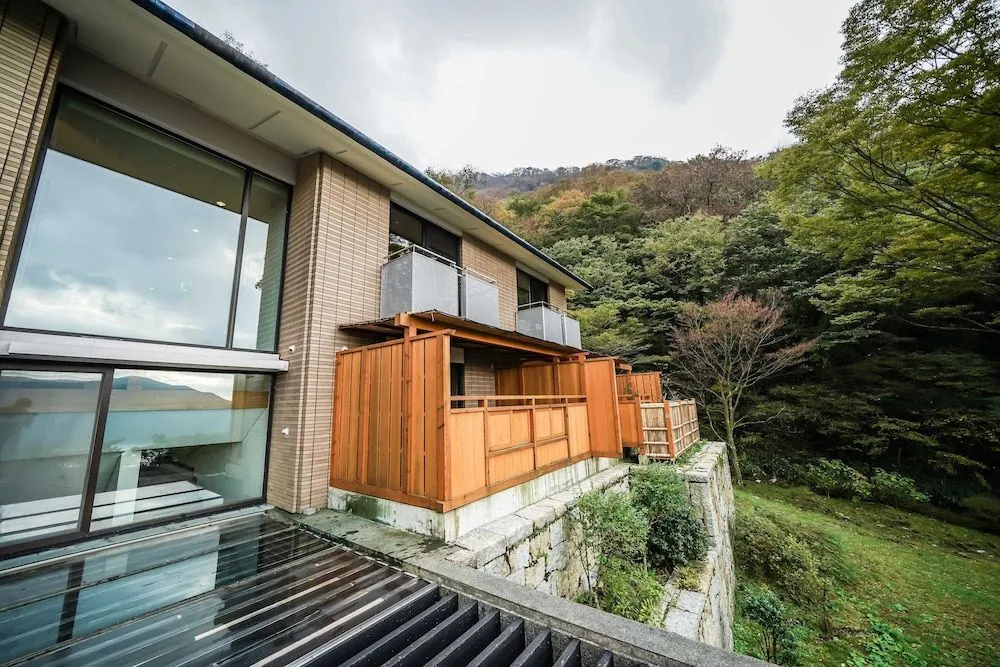 Hakone Shichifukuso
