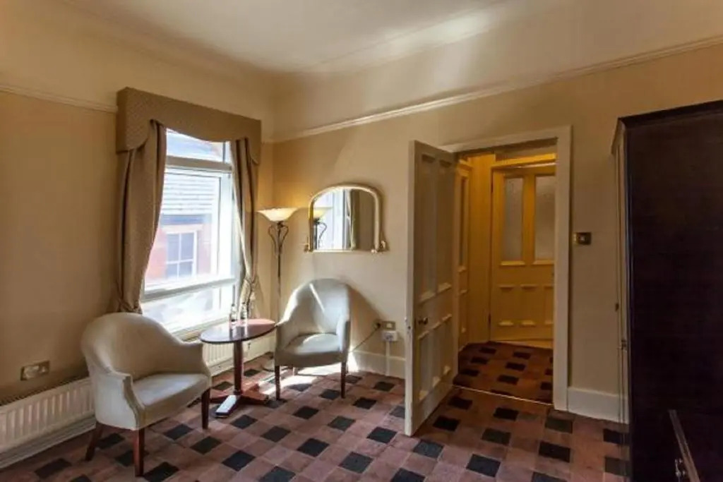 Scarisbrick Hotel