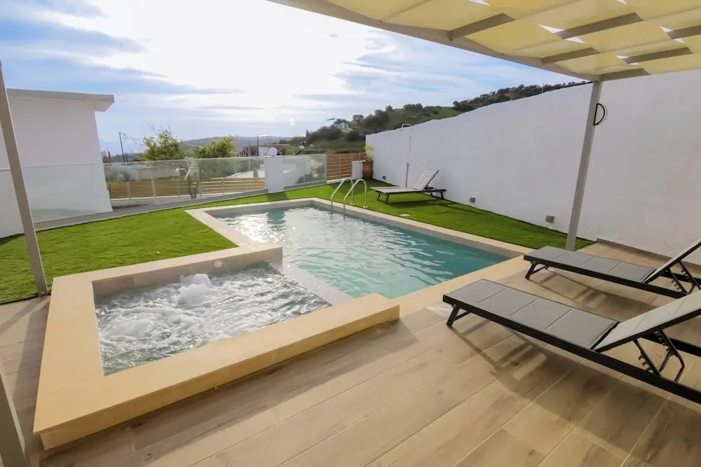 Thea Villa
