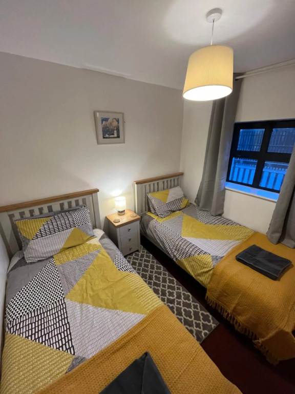 Apartment 12, Sea Wharf