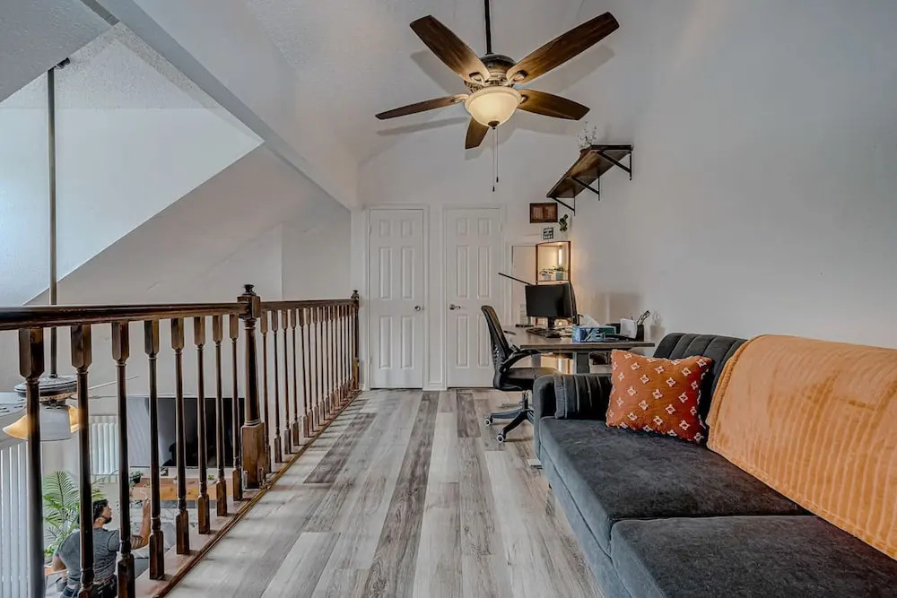 Upscale 1BR Condo in Med Center
