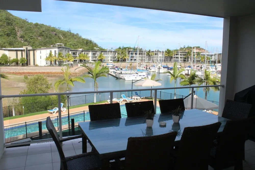 Beachside Apartment 17