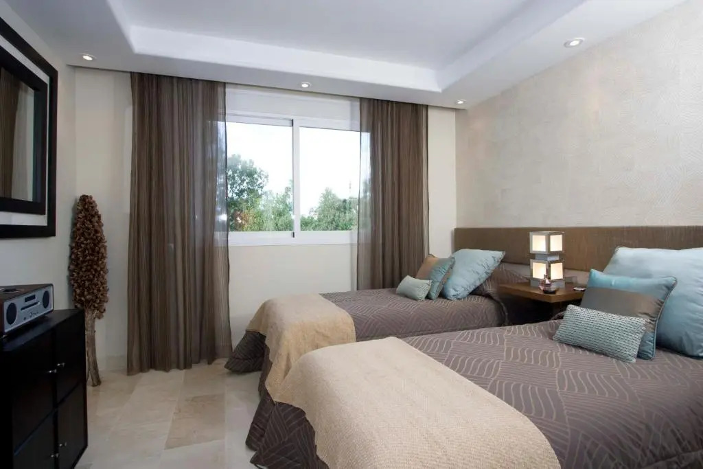 Heaven Beach Apartments, Apt 402