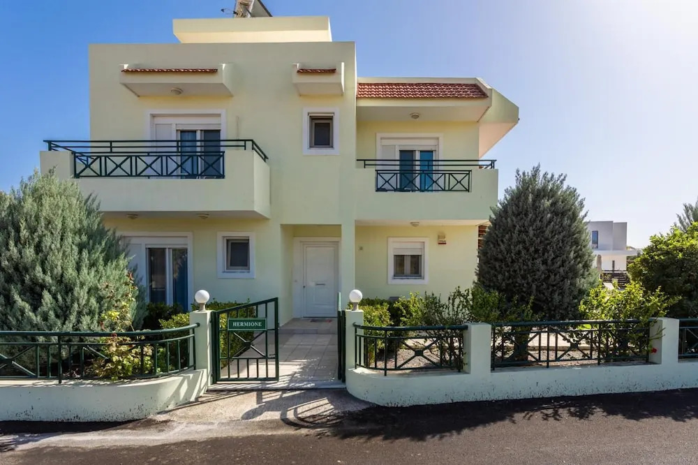 Hermione Villa