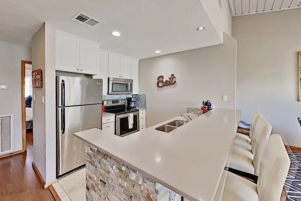 Lakeside Gem In Ridge Harbor W/ Resort Amenities 3 Bedroom Home