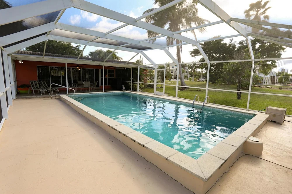 271 Ibis Street
