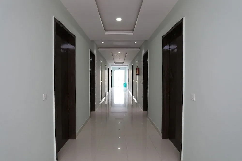 Oyo 18314 Hotel Kailash Mansarovar And Banquet Hall