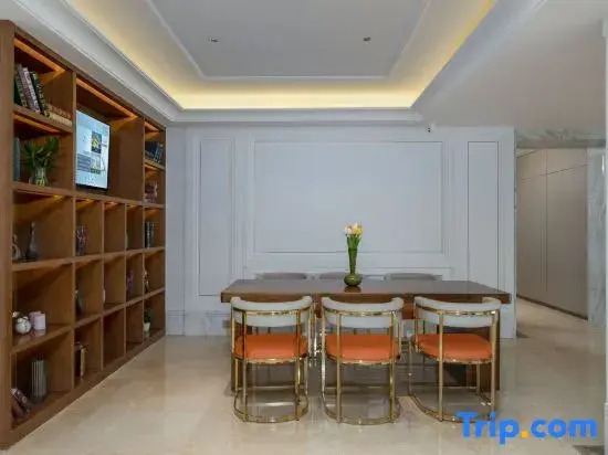 Vienna Classic Hotel (Tianjin Eye Beining Park Subway Station)