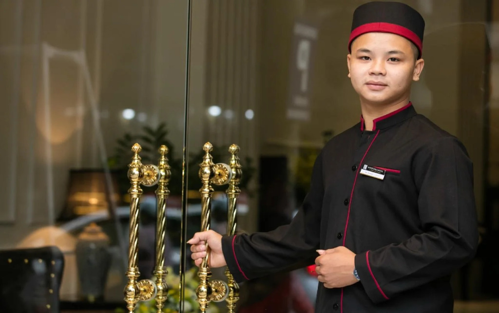 Golden Spring Hotel