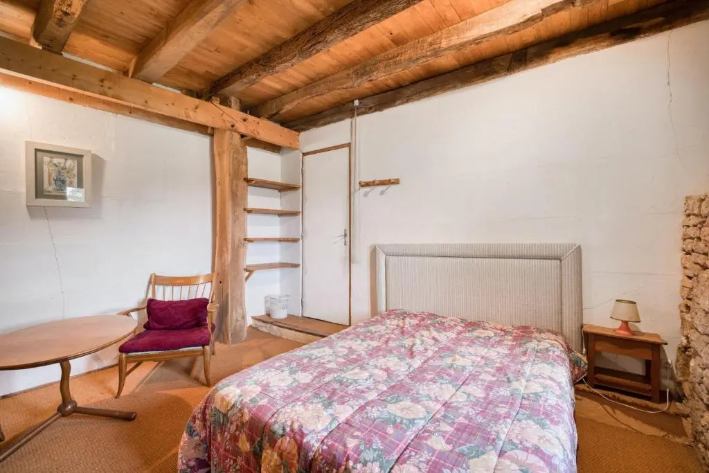Maison de 4 chambres avec terrasse amenagee et wifi a Gavaudun