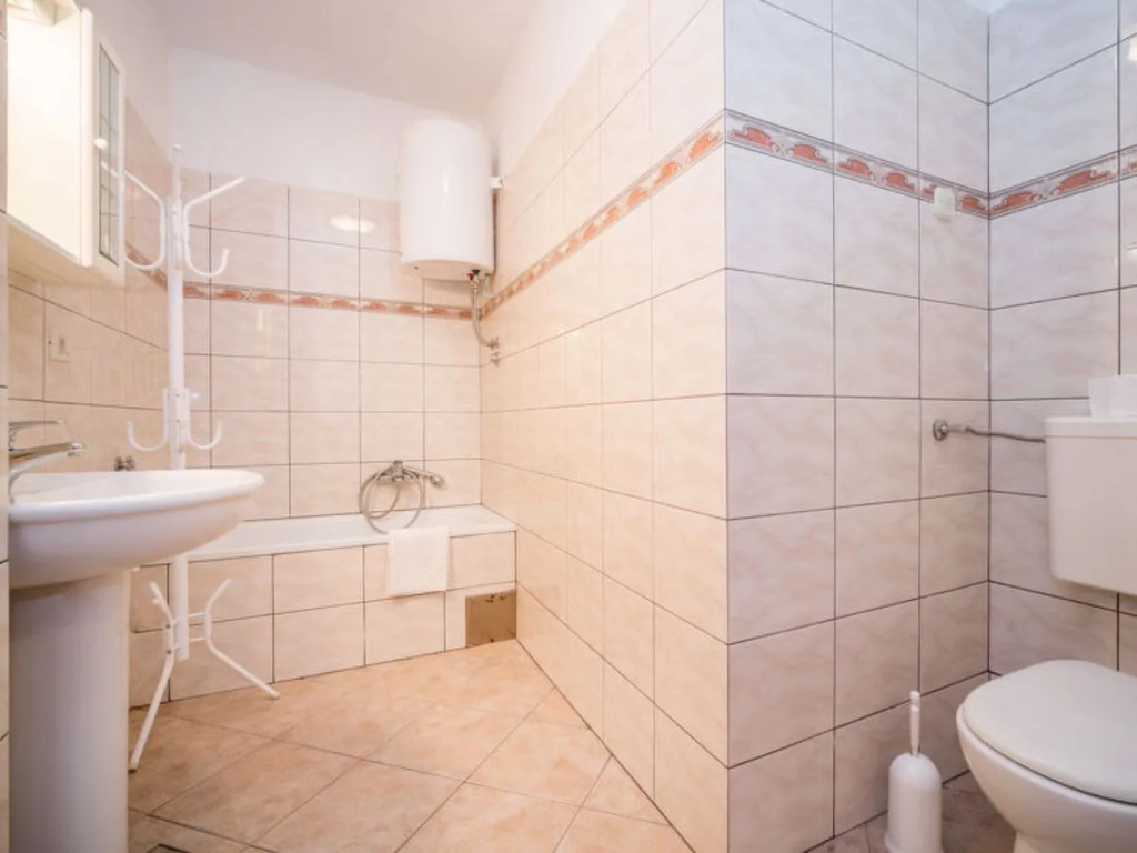 Apartment Fuma St.Georges-de-Montclard 16356