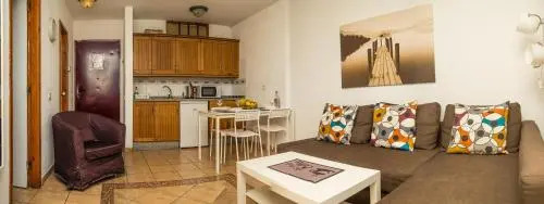 Las Americas Family Inn