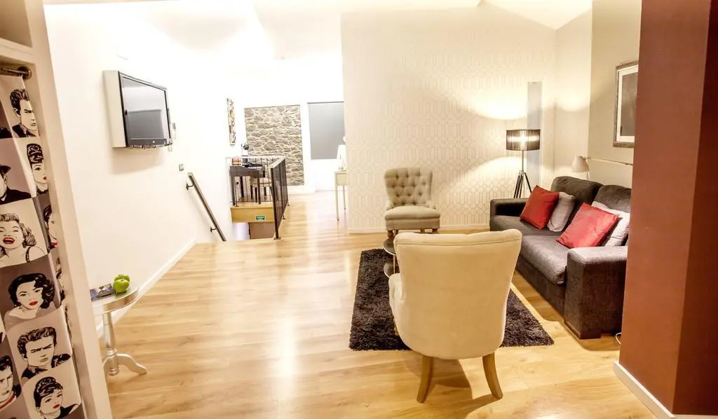 Cayres Suites Carmo