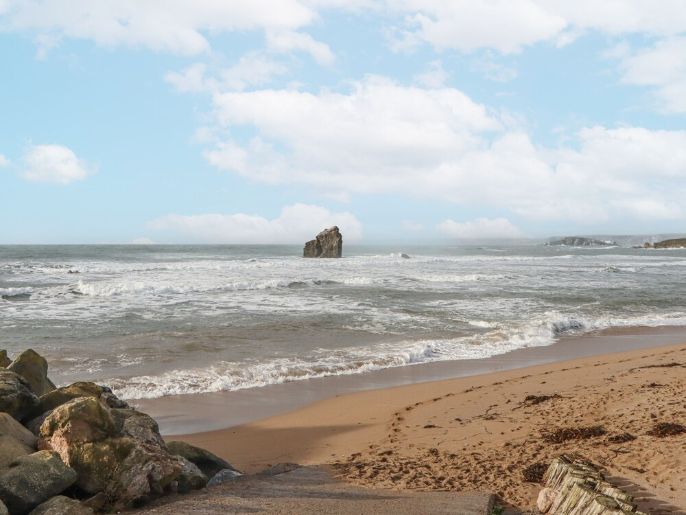 8 Thurlestone Rock