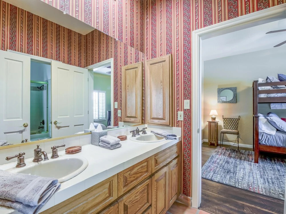 New Listing! Expansive W/ Pool & Spa 5 Bedroom Home