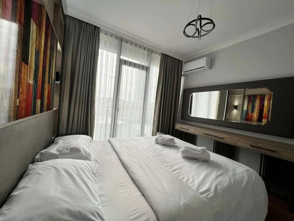 Mecidiyekoy Kule Apart