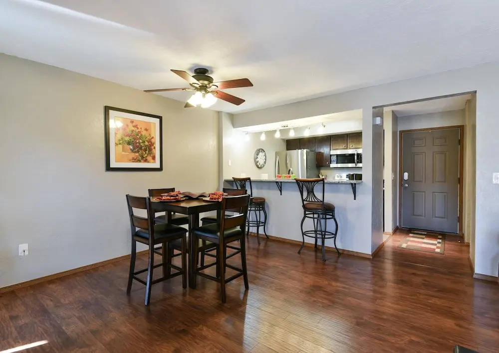 Matchplay - Resort Amenities W/ Indoor Pool - Comfort Meets Style and Fun!