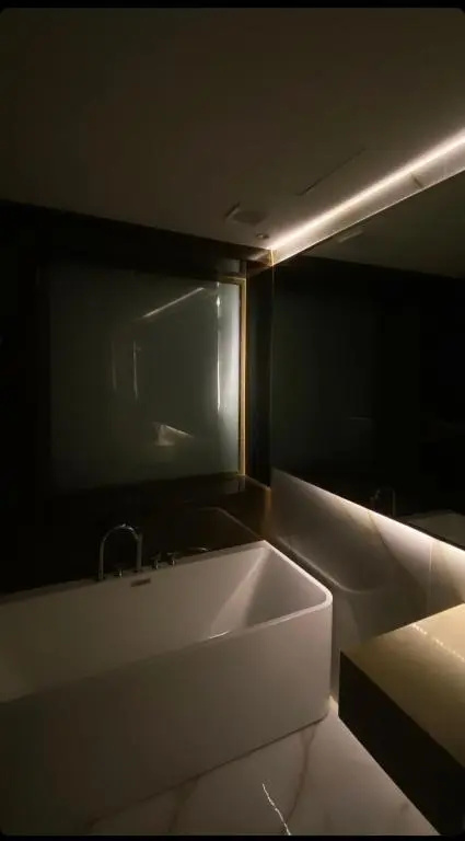 AB Villa - Pool & Cinema