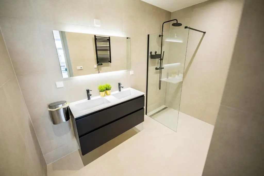 Blissfully 1 Bedroom Serviced Apartment 53m2 -NB306B-