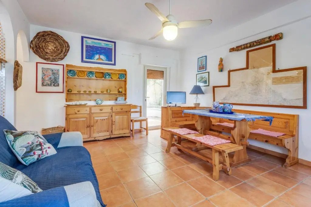 Scopello Flat with Panoramic Courtyard and Parking