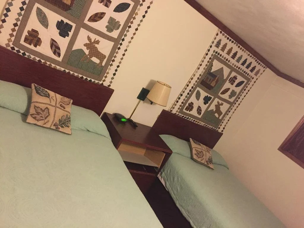 Highland Court Motel