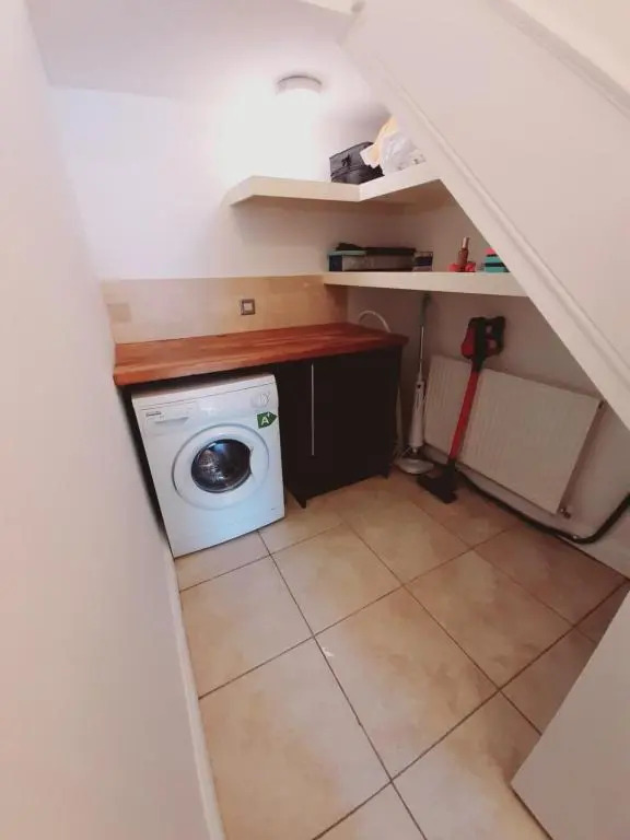 1 Bed Apartment With Sofa Bed
