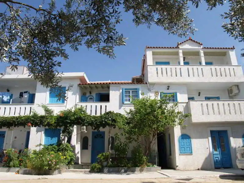 PELAGIA KAMPOS MARATHOKAMPOU APARTMENTs