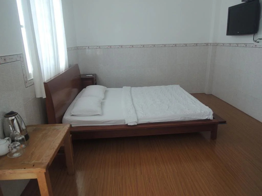 Nguyen Phuc Hotel