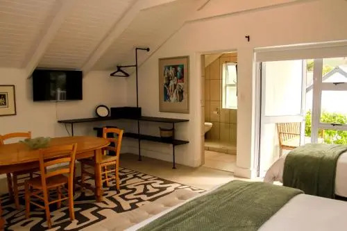 Hermanus Champagne Accommodation