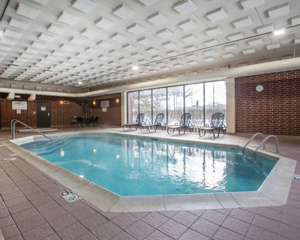 Quality Inn Schaumburg - Chicago near the Mall