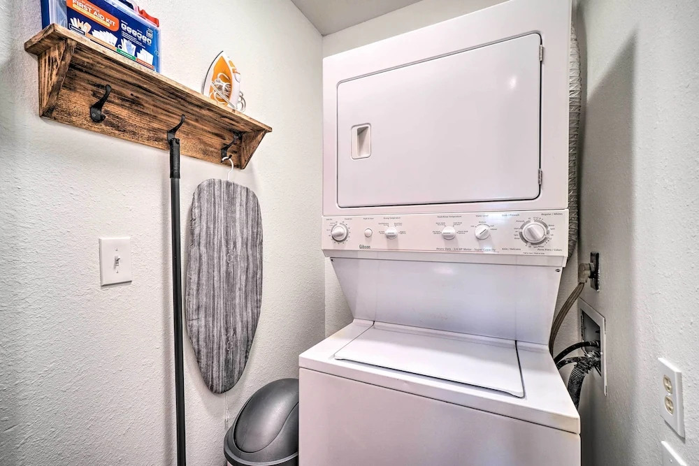 Fish & Hike On-site! Pet-friendly Branson Condo