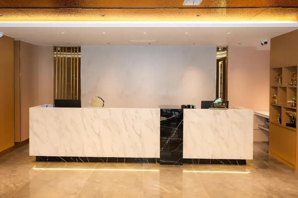 Jiuding Joy Hotel