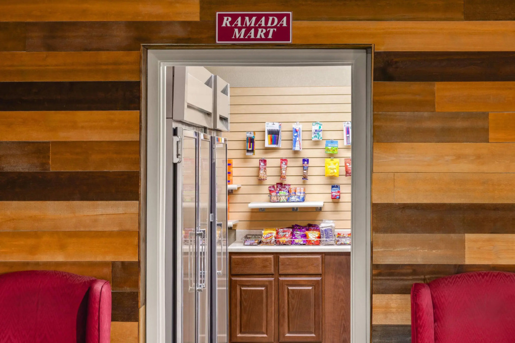 Ramada by Wyndham San Antonio Near SeaWorld - Lackland AFB