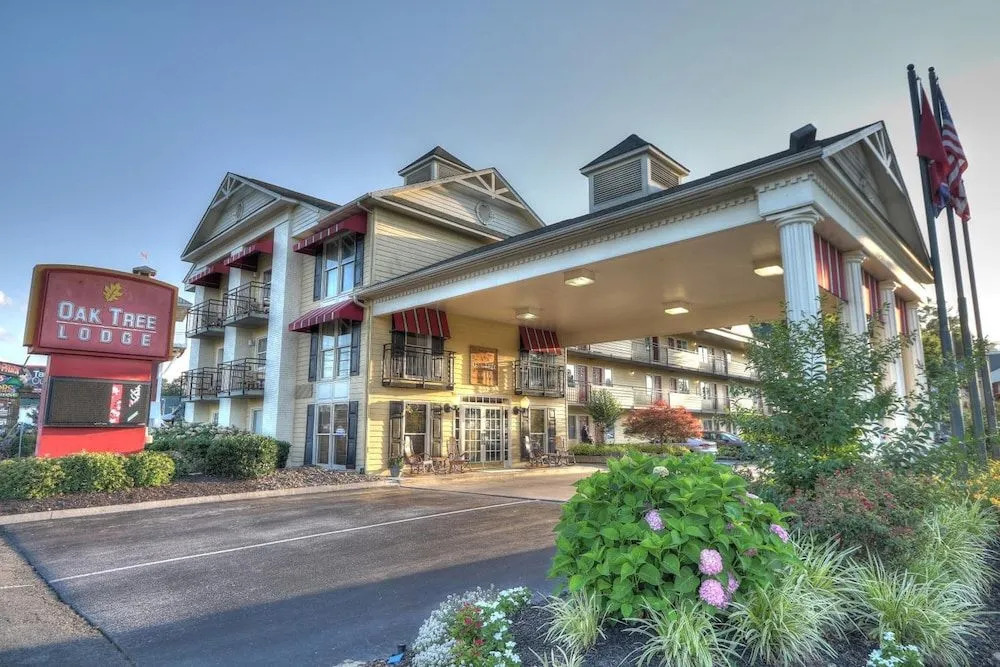 Oak Tree Lodge