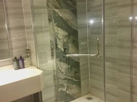 YI Cheng Le Xuan Hotel