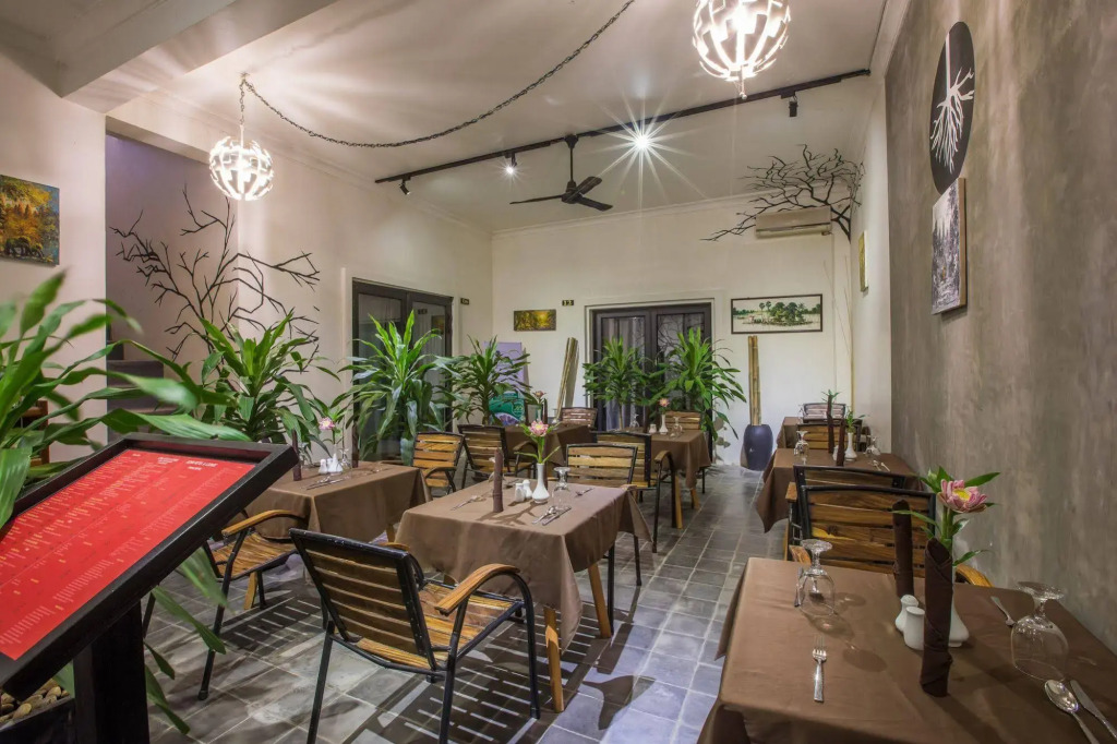 Ashia Hotel & Lounge