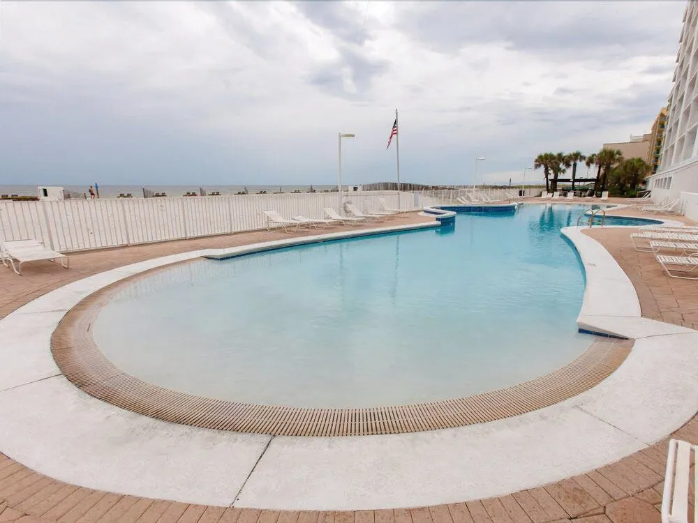Ocean 2503 - 2 Br condo by RedAwning