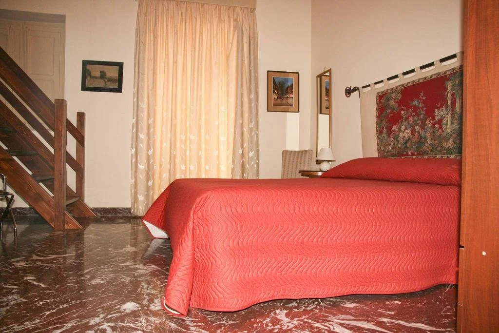 Bed & Breakfast Domus Notari