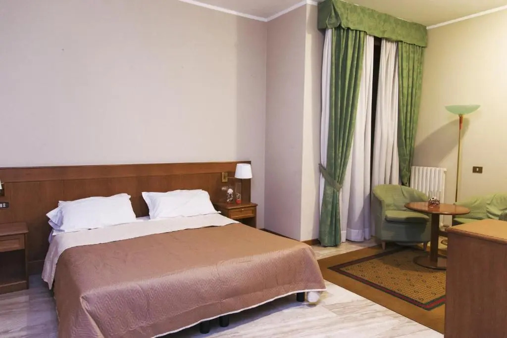 Hotel Clementi